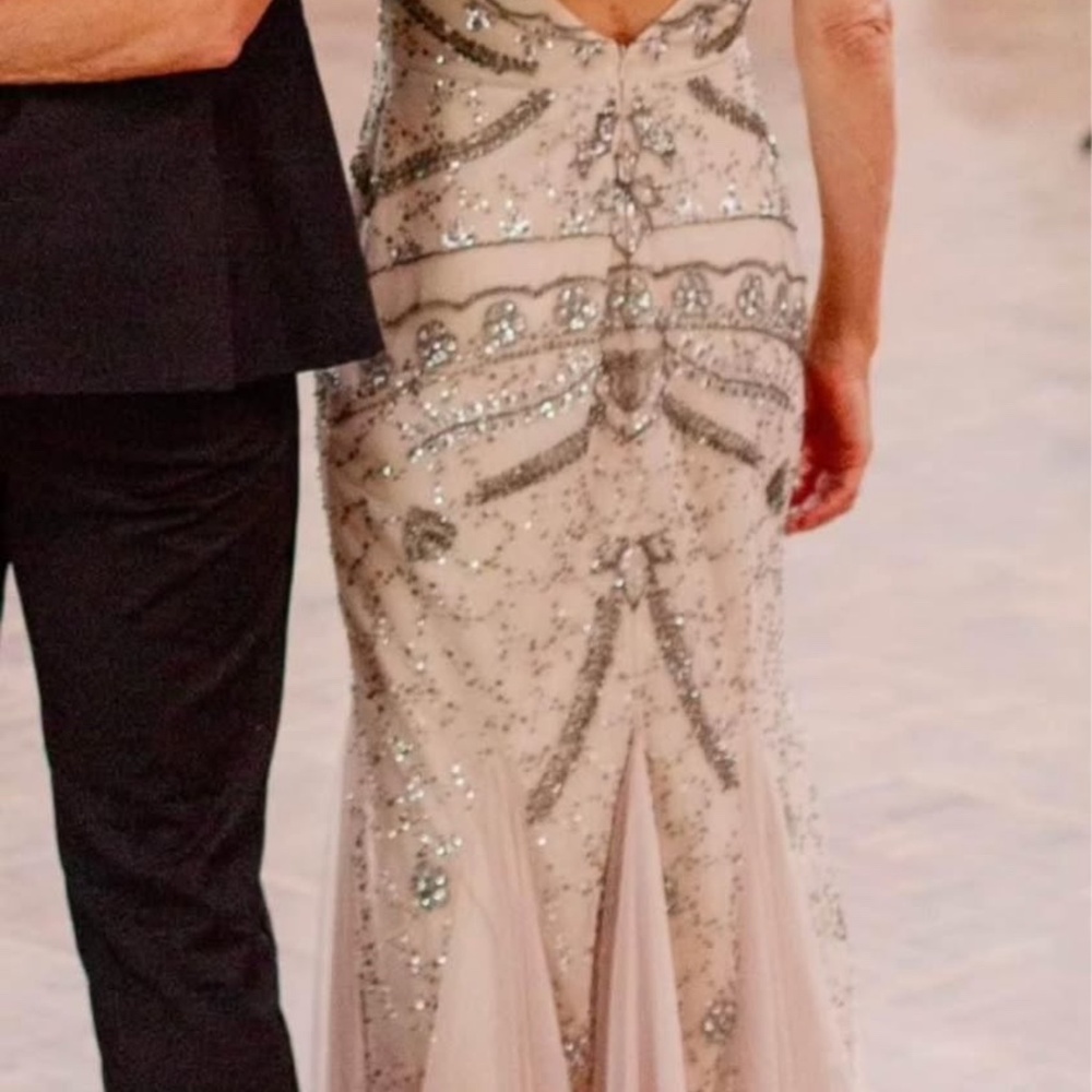 Gown - Picture 2 of 3